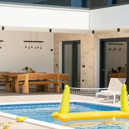 Maem By Interhome Juršići