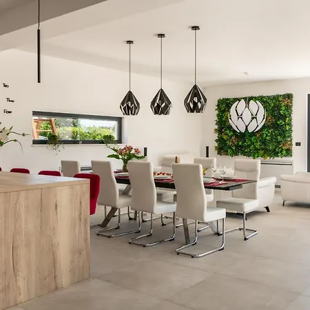 Maem By Interhome * Juršići