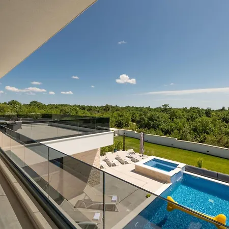 Maem By Interhome Juršići